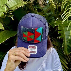 NWOT---Never Been Worn--- Orijinal Trucker Hat (Navy)